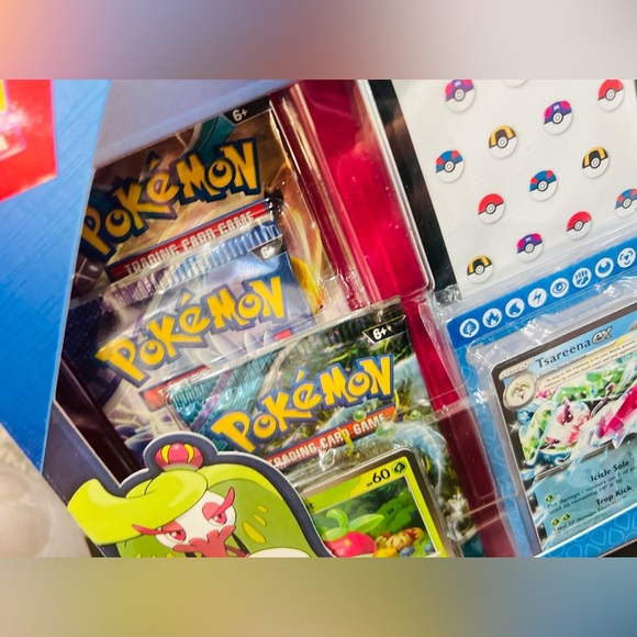 Pokémon TCG Trading Card Game Premium Collection TSAREENA ex Factory Sealed - Picture 4 of 5